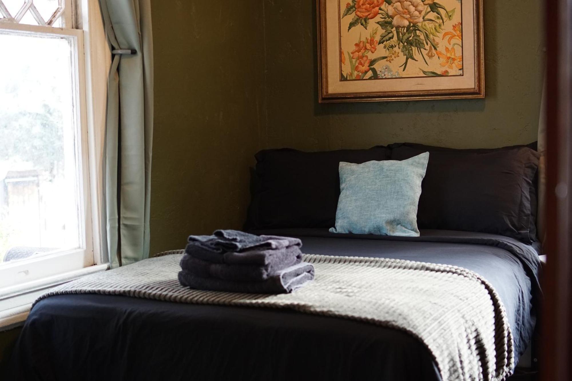 The Rosemary Hostel Los Angeles Exterior photo