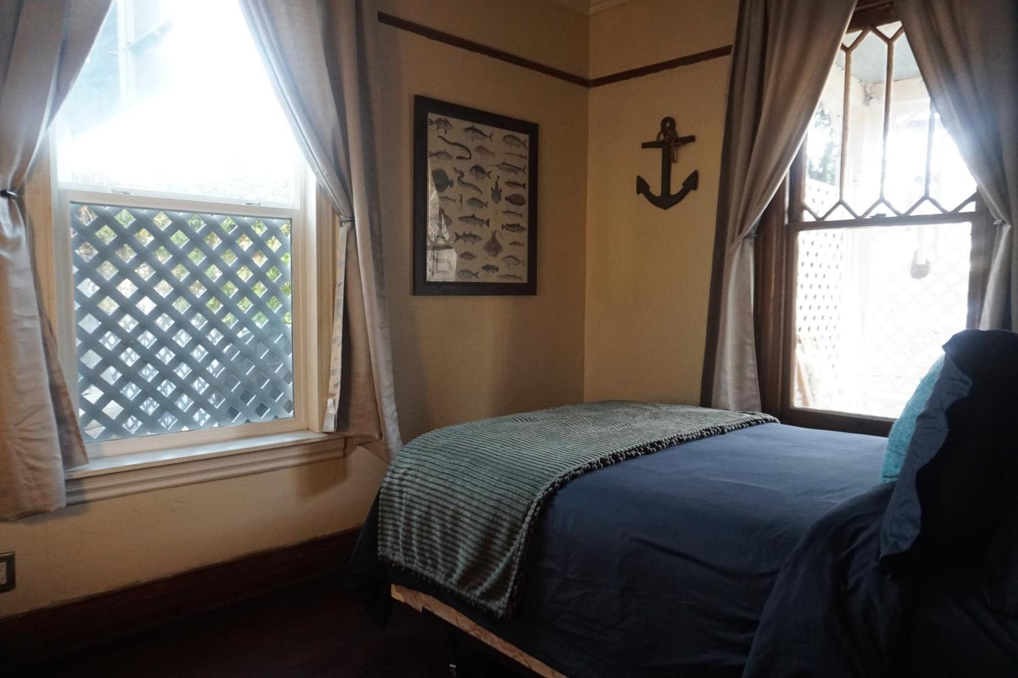 The Rosemary Hostel Los Angeles Exterior photo